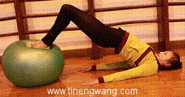 健身球训练图示-第4张图片-体能网