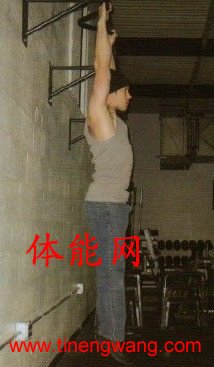 腿举九式打造超强腹肌(二)-第10张图片-体能网 腿举九式打造超强腹肌(二)-第10张图片-体能网