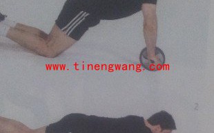 腹肌训练动作健腹转动 腹肌训练动作健腹转动